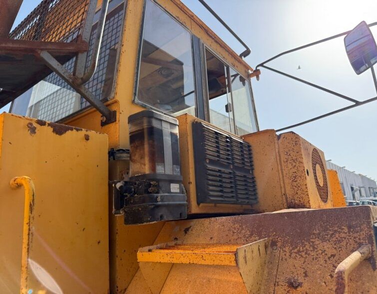 VOLVO A35